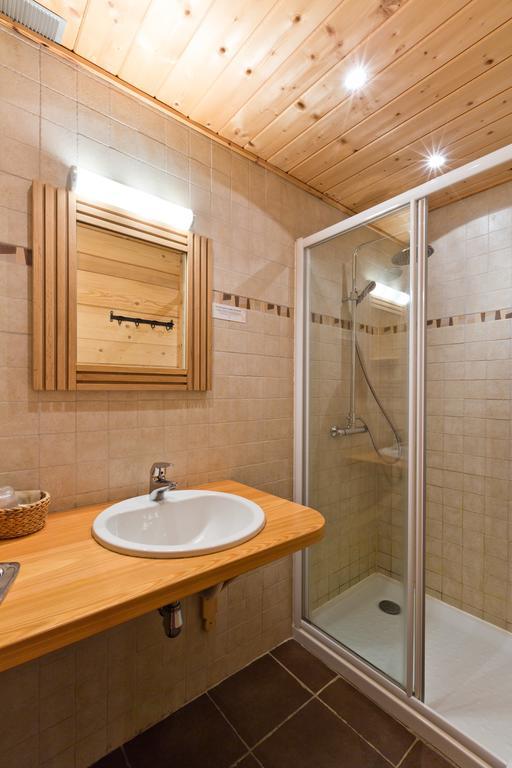 Le Roitelet Otel Châtel Dış mekan fotoğraf