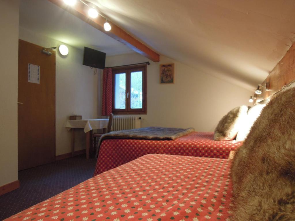 Le Roitelet Otel Châtel Oda fotoğraf