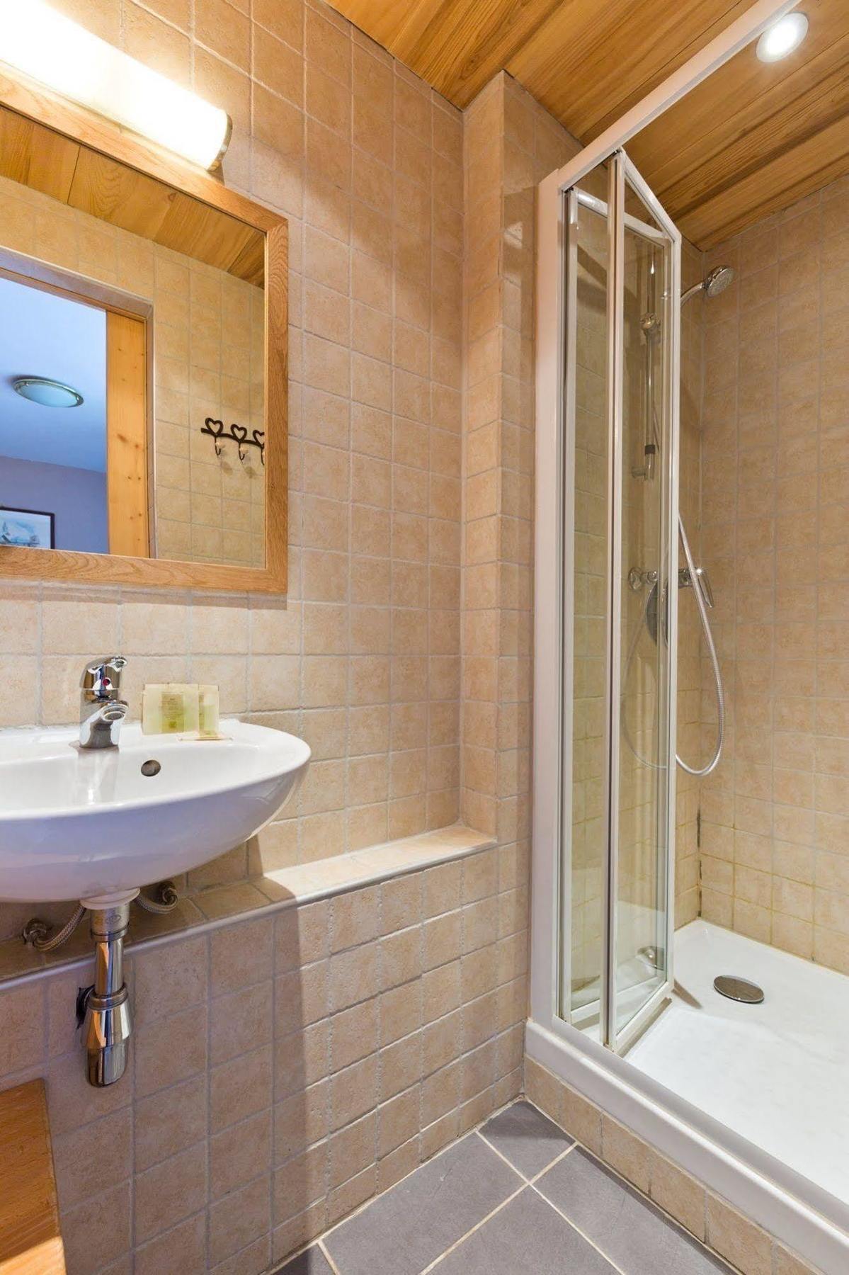 Le Roitelet Otel Châtel Dış mekan fotoğraf